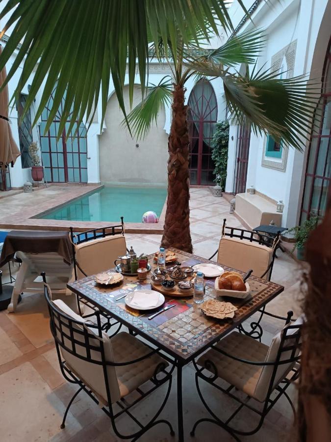 Riad Ramzi Heddad المظهر الخارجي الصورة